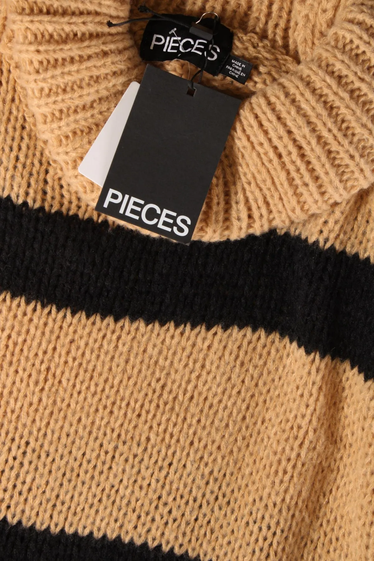 Damenpullover Pieces