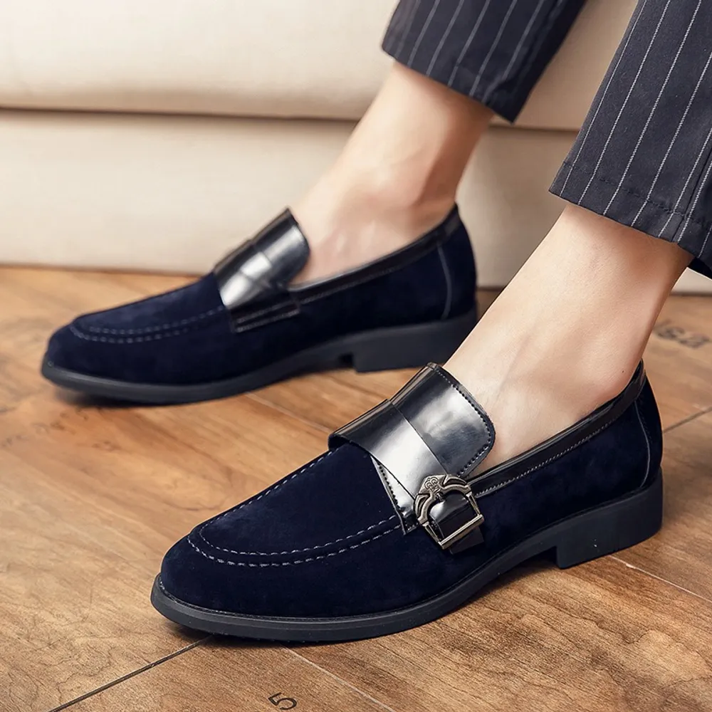 Italienisch 2023 Kleid Herrenhochzeitsfeier Hochwertige Slip-On Leder-Freizeit-Ladungsanschläge für Männer Business Formal Desig