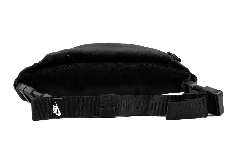 Nike Gürteltasche Heritage Hip Pack Winterized CQ0264 010
