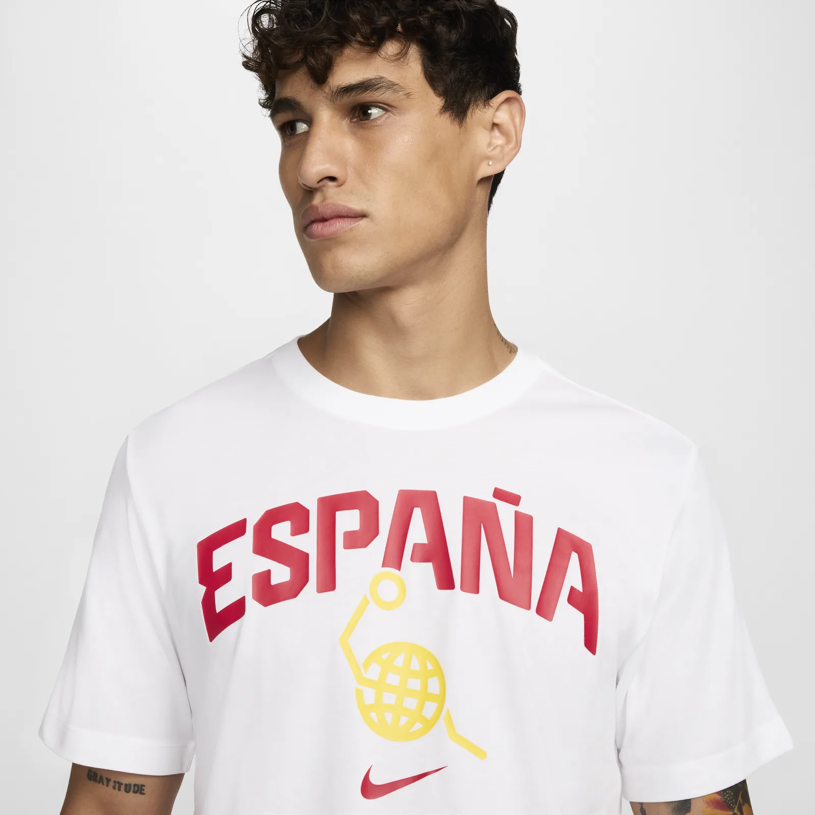 T-shirt Nike Spain Basketball Tee FQ3677-100